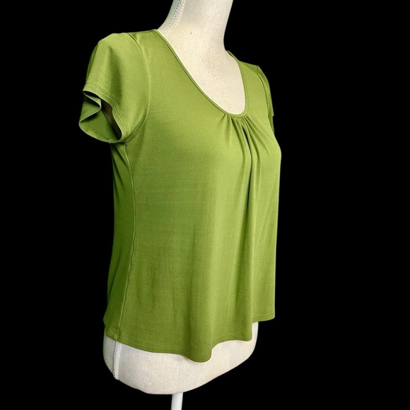 Eileen Fisher 100% Silk ‘Balletneck Cap Sleeve Top’ in “Edamame” Green Size SP - Picture 12 of 14